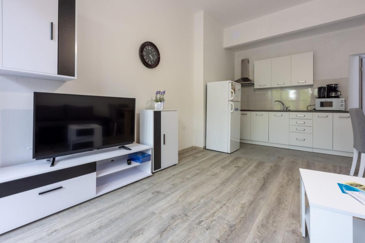 Apartments Ankica 茨里克韦尼察 外观 照片
